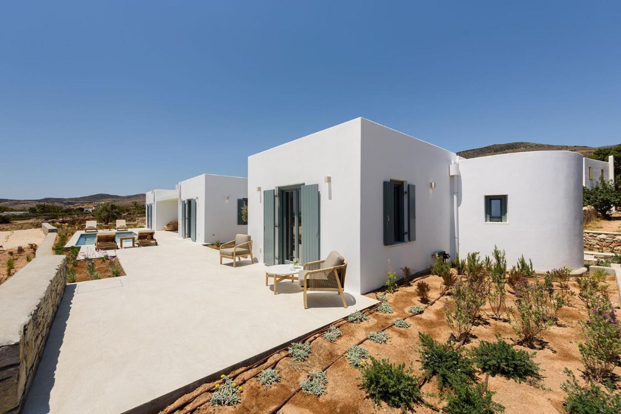 Villa Complex White And Rocks Páros Extérieur photo