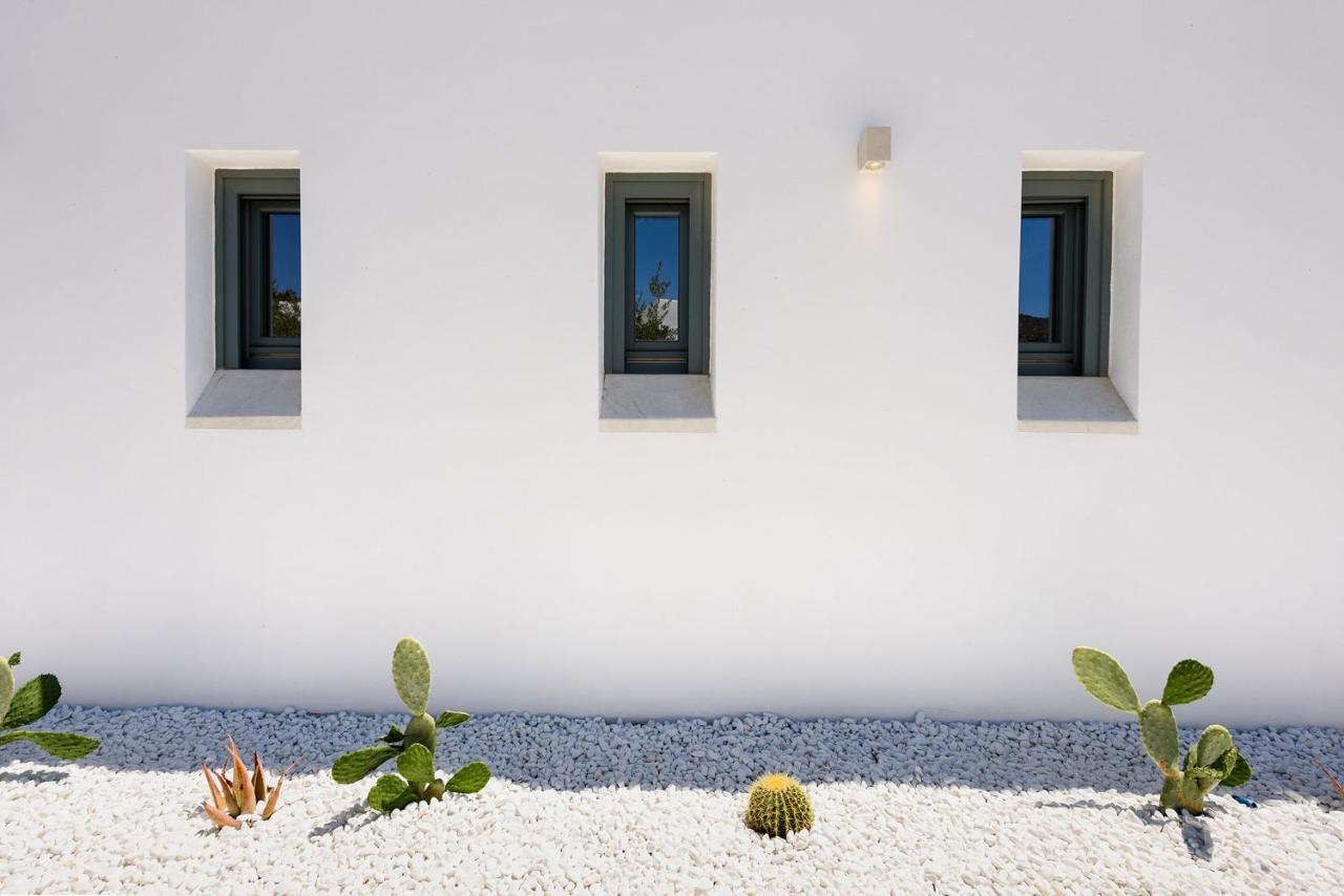 Villa Complex White And Rocks Páros Extérieur photo
