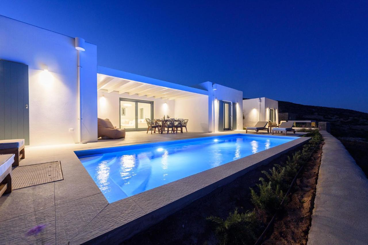 Villa Complex White And Rocks Páros Extérieur photo